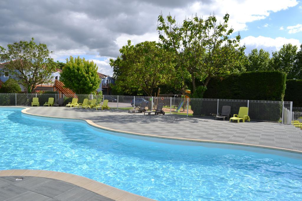 Park & Suites Village La Rochelle - Marans Marans  Exterior photo